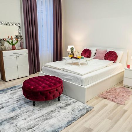 City Centre Deluxe Apartments Budapest Ngoại thất bức ảnh