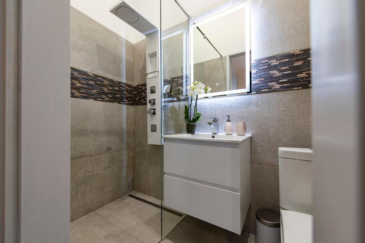 City Centre Deluxe Apartments Budapest Ngoại thất bức ảnh
