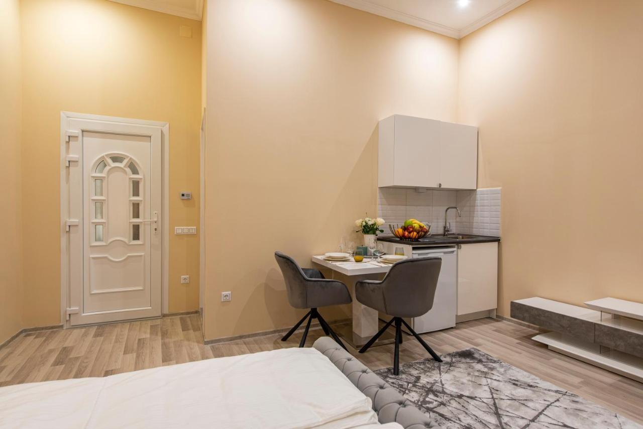 City Centre Deluxe Apartments Budapest Ngoại thất bức ảnh