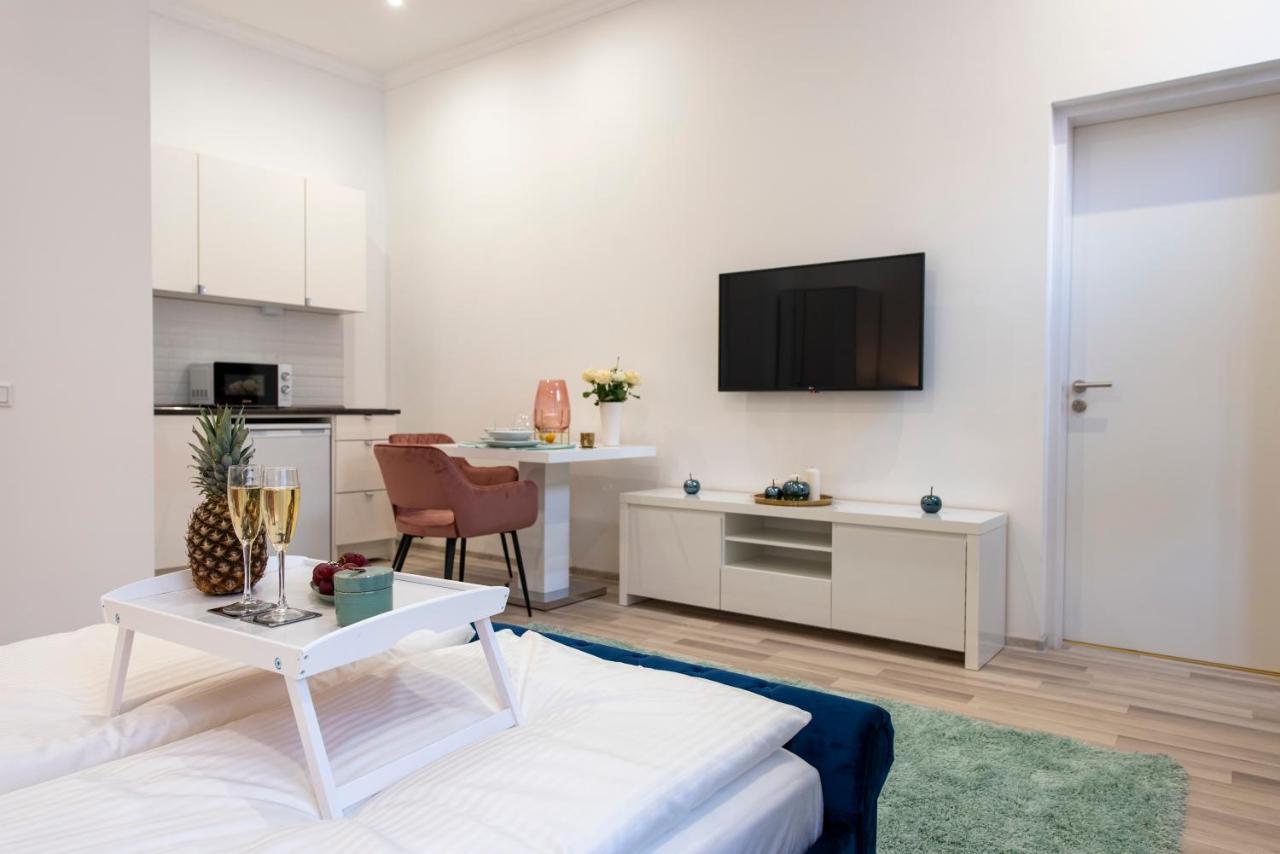 City Centre Deluxe Apartments Budapest Ngoại thất bức ảnh