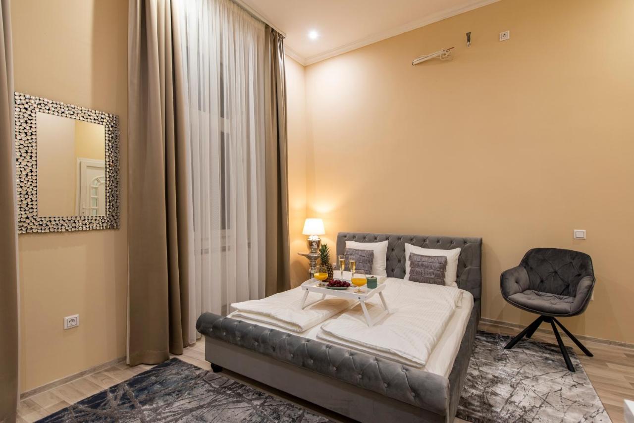 City Centre Deluxe Apartments Budapest Ngoại thất bức ảnh