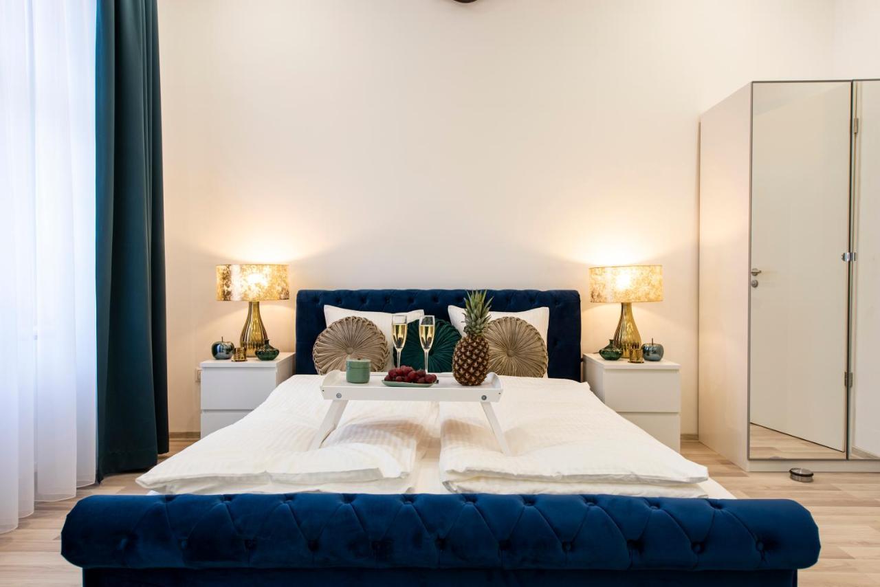 City Centre Deluxe Apartments Budapest Ngoại thất bức ảnh
